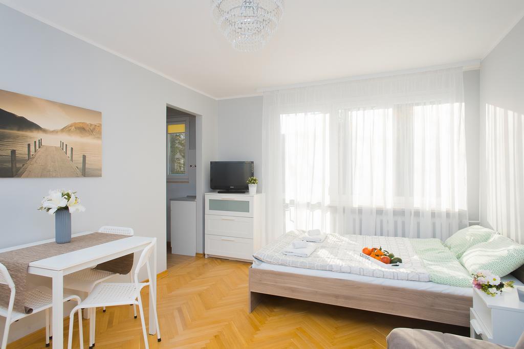 Shortstaypoland Bonifraterska Warschau Buitenkant foto
